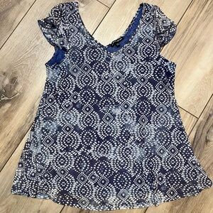 Cable & Gauge Navy and White Patterned Blouse